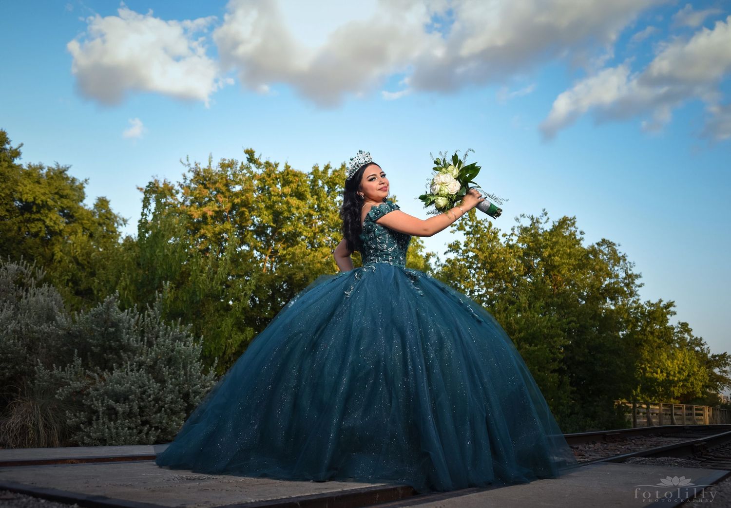 quinceanera photoshoot, quince photo,s quinceanera photography, fotolillyphotography, quinceanera photography, fort wort
