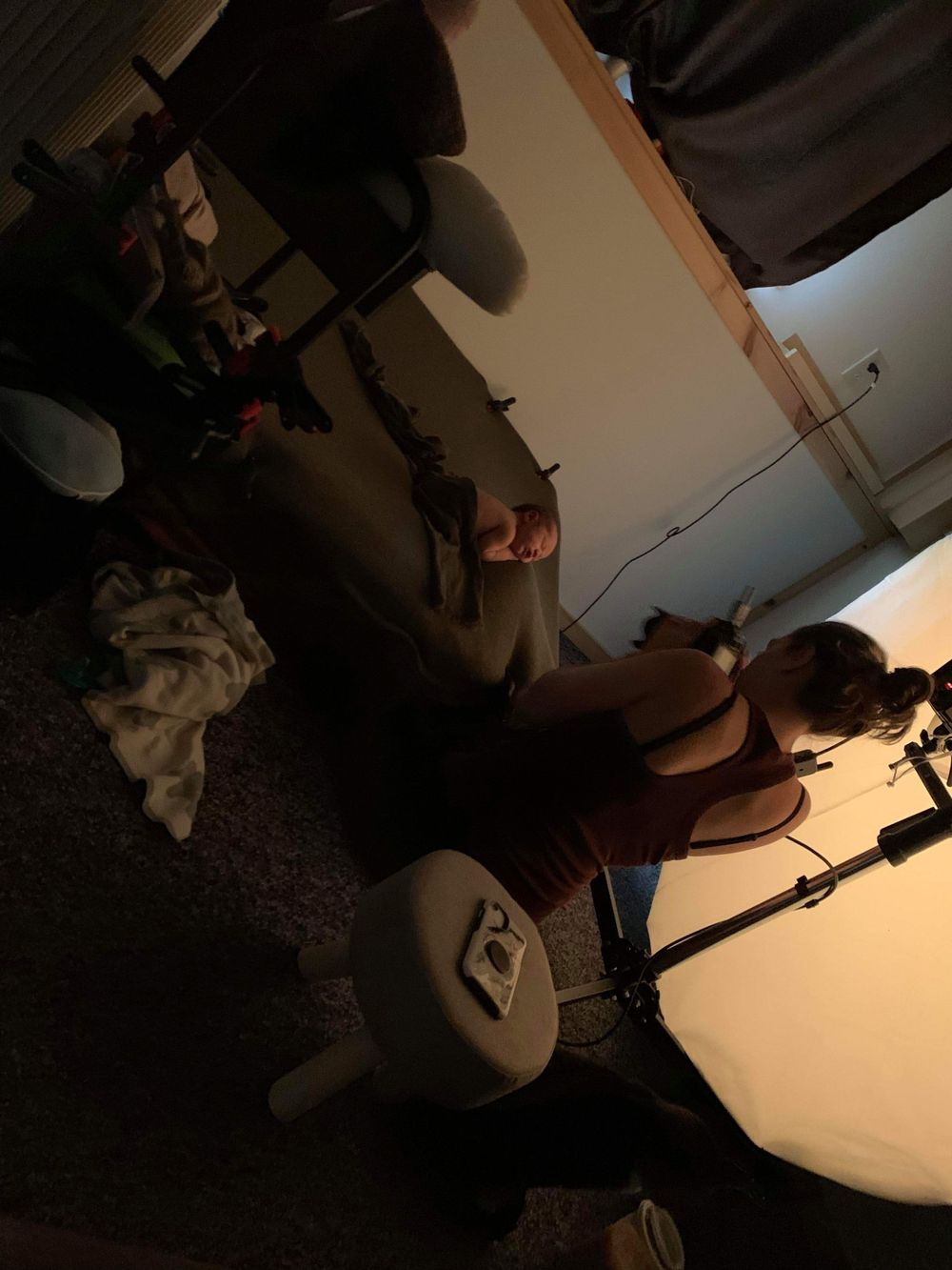 Professional newborn photos behind the scenes