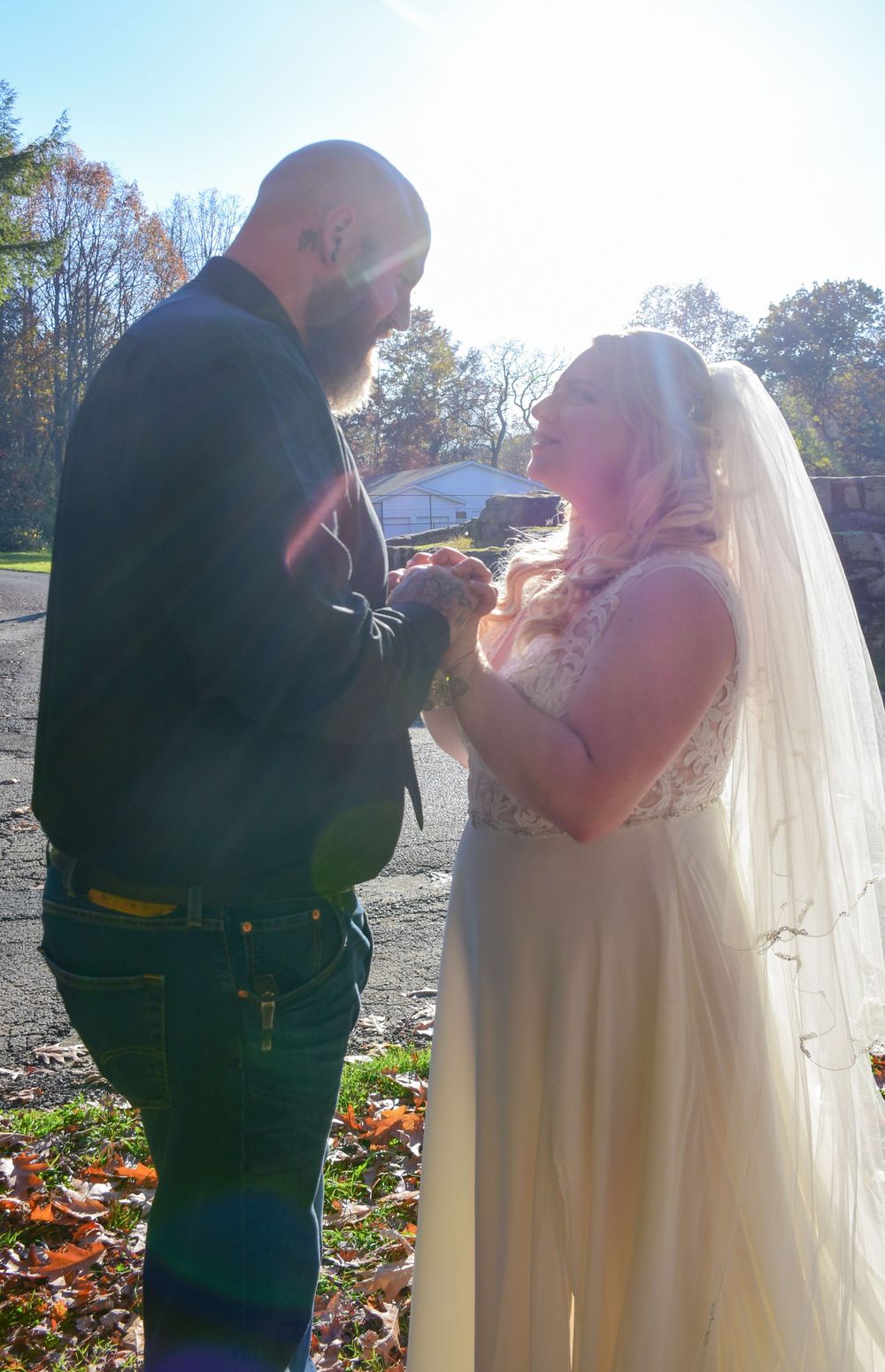 Outdoor bridals with Sun-flare