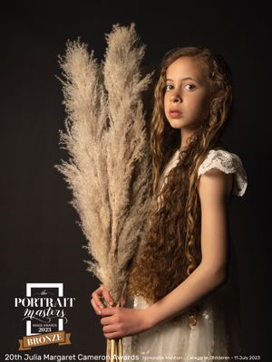 Kinderportret met pure blik – portretfotografie in Breda door Francisca Tax