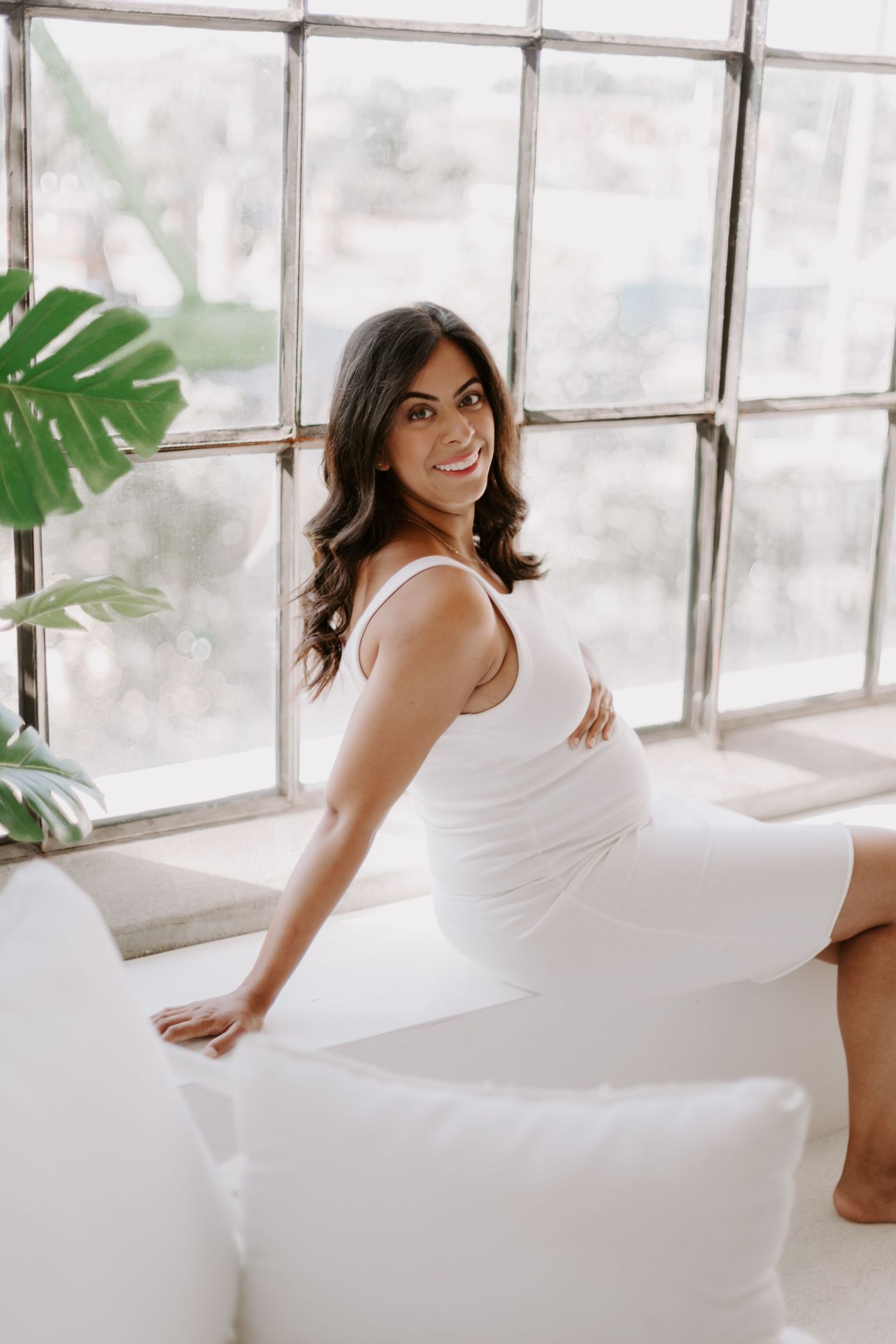 toronto lifestyle maternity photography mint room preto loft studio