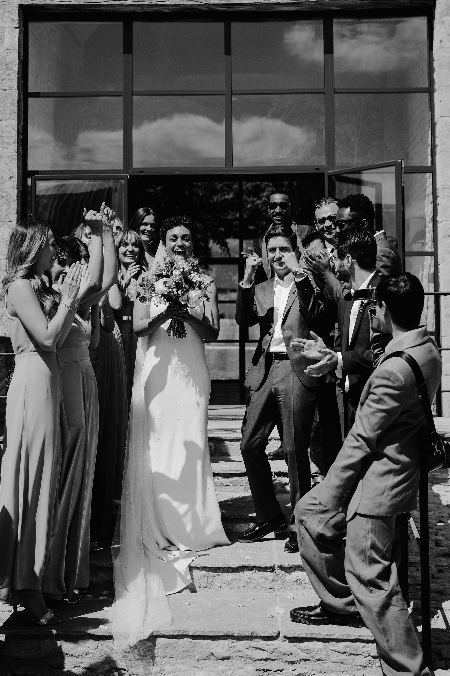bride-and-groom-confetti-old-gore-yardspace-events-wedding