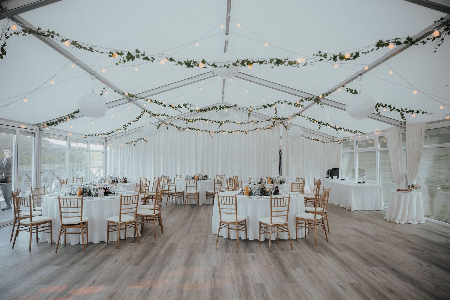 ESSENTIAL QUESTIONS TO ASK A WEDDING VENUE