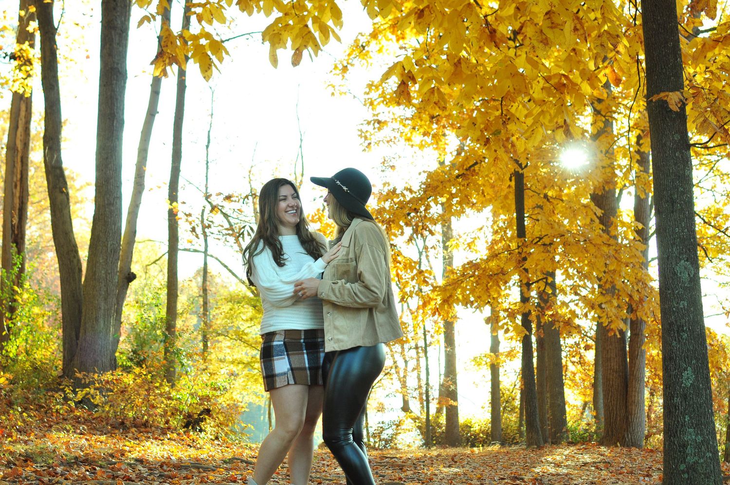 Couple in fall foliage in MD