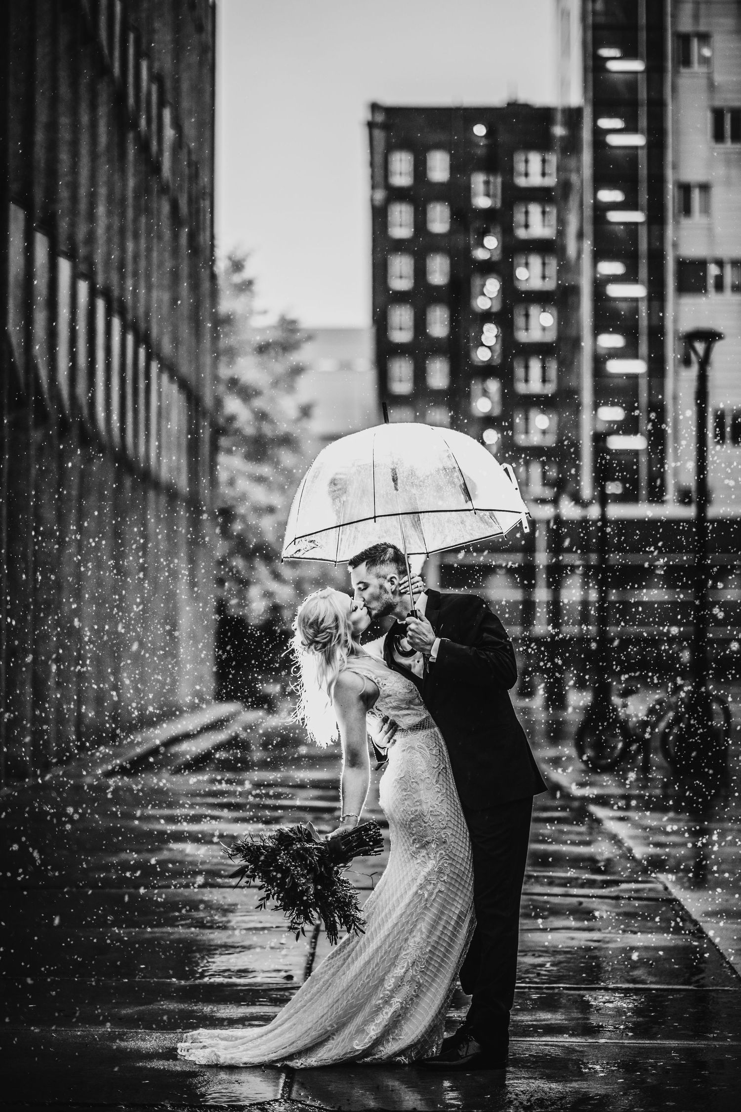 rainy day wedding photography
