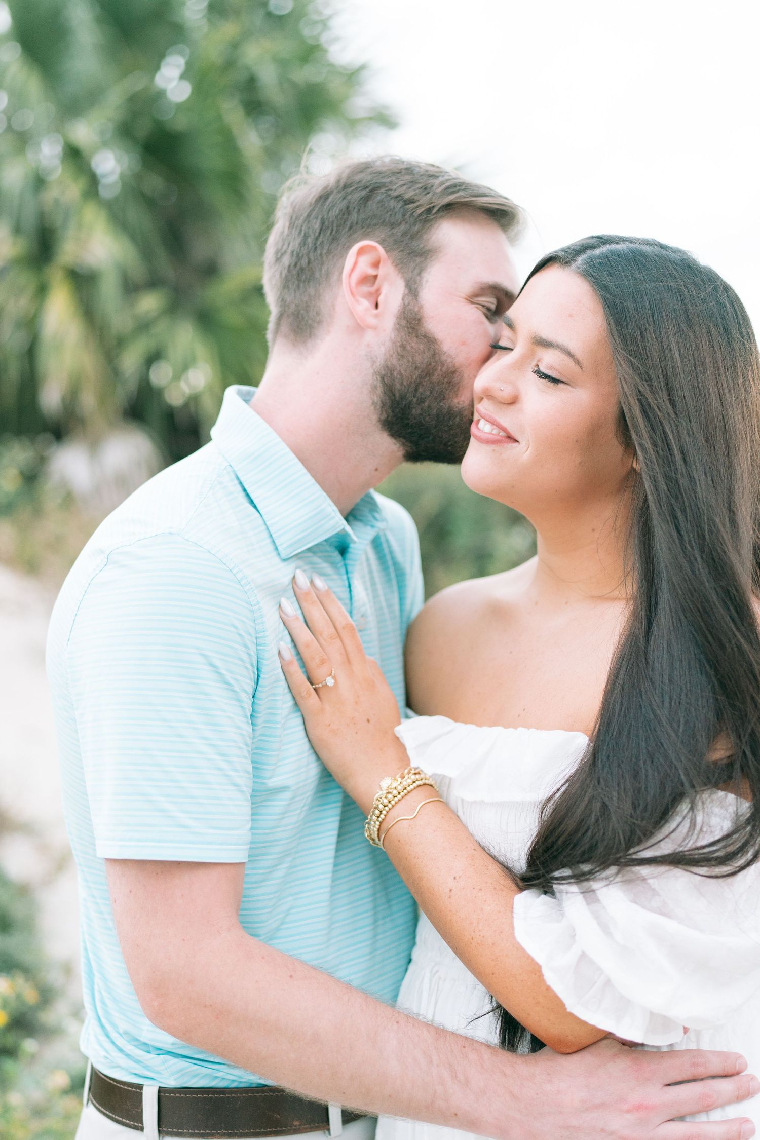engagement photos at the ocean sea island, engagement pictures at the ocean tybee island, engagement photos at the beach kingsland, st marys