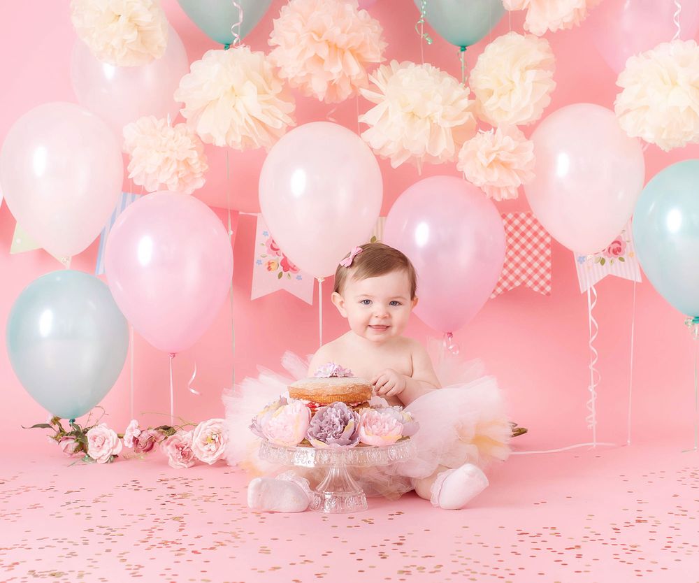 pink cake smash session liverpool