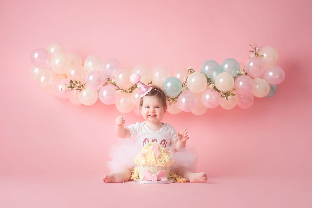 liverpool cake smash session for baby girl