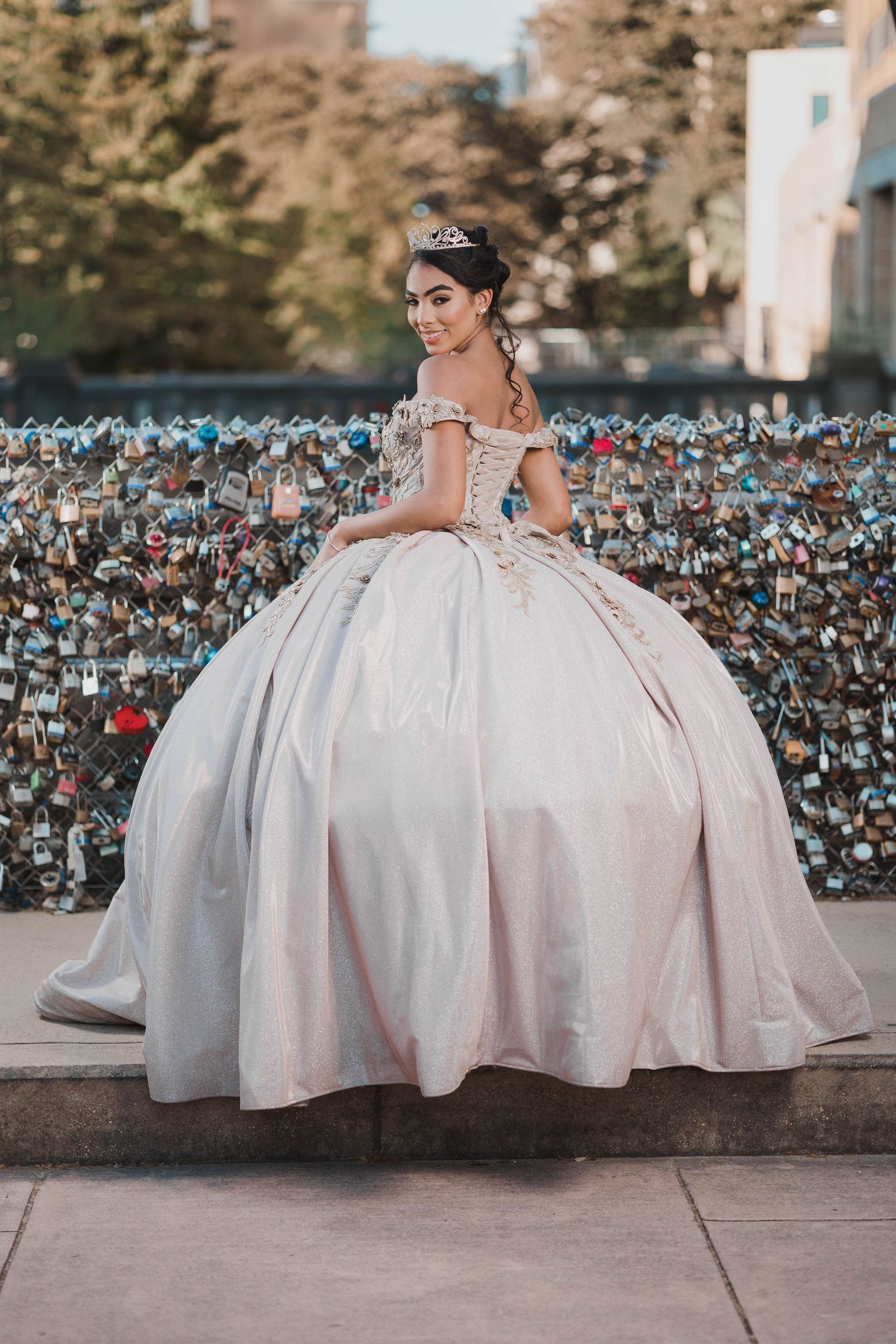 Alondra's Quinceañera Photo Shoot - Love Lock Bridge - Ginori Photography & Film