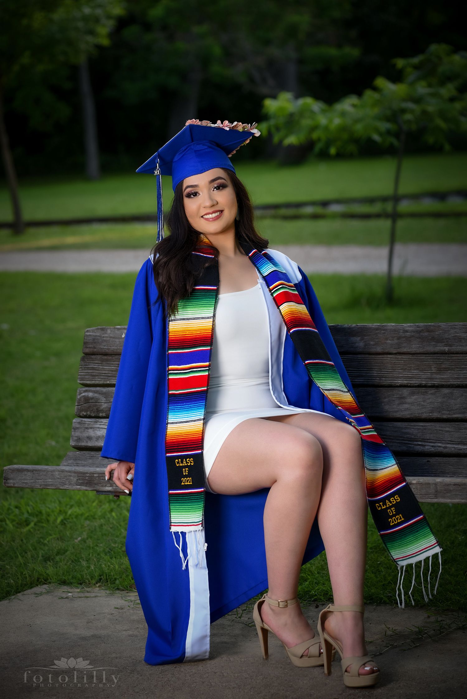 Graduating Senior Photography Sessions in Dallas-Fort Worth | Fotolilly  Photography - Fotolilly Photography is Dallas Fort Worth's Best Quinceanera  \u0026 Wedding Photography and Video, image size:1500x2247