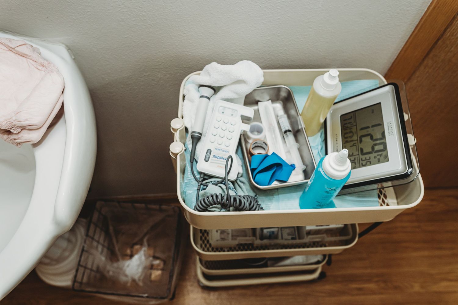 the birthing inn, off the grid midwifery, tacoma birth photographer, puyallup birth photographer