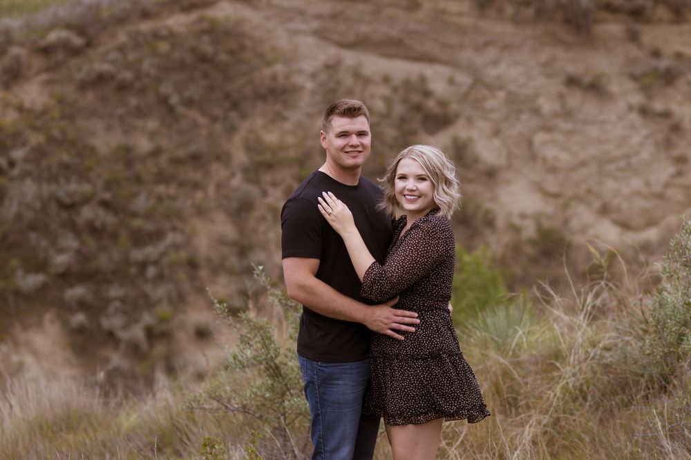 Engagement Photography, Western North Dakota, Medora, Couples Photography, Hebron North Dakota Photography