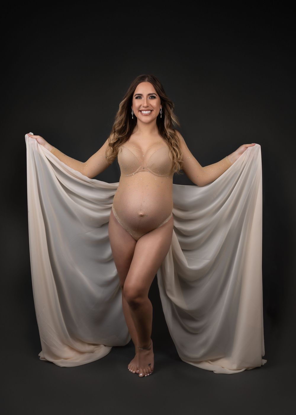 studio maternity photos