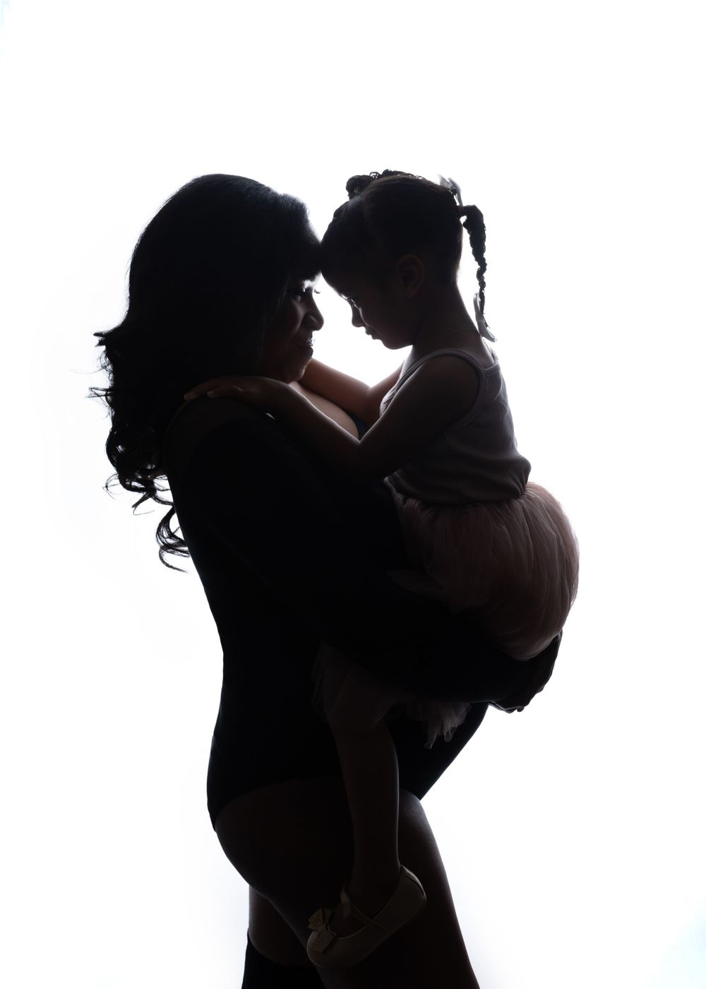 studio maternity photos