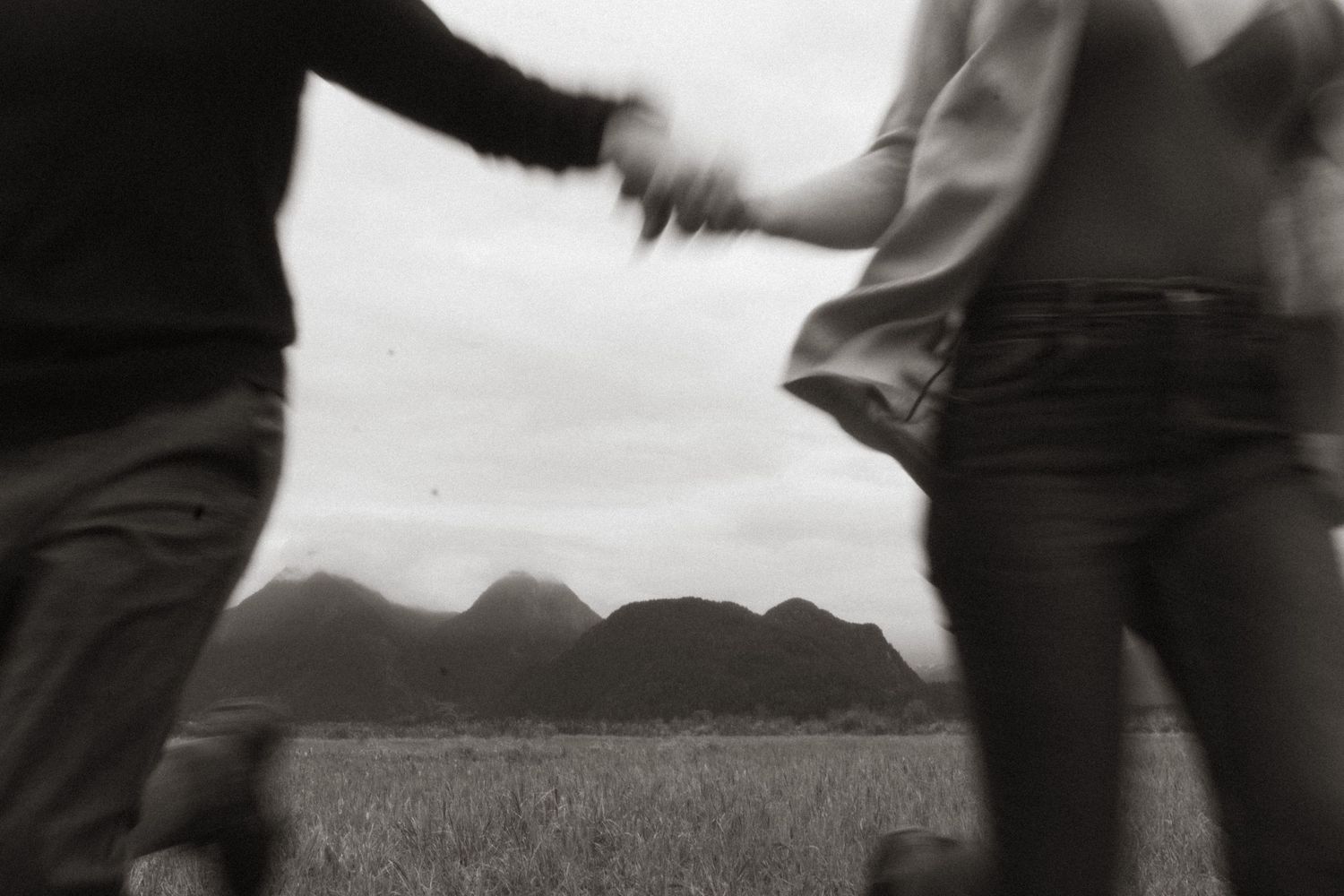 Pitt Lake engagement photos. Mountain locations for photos near Vancouver BC