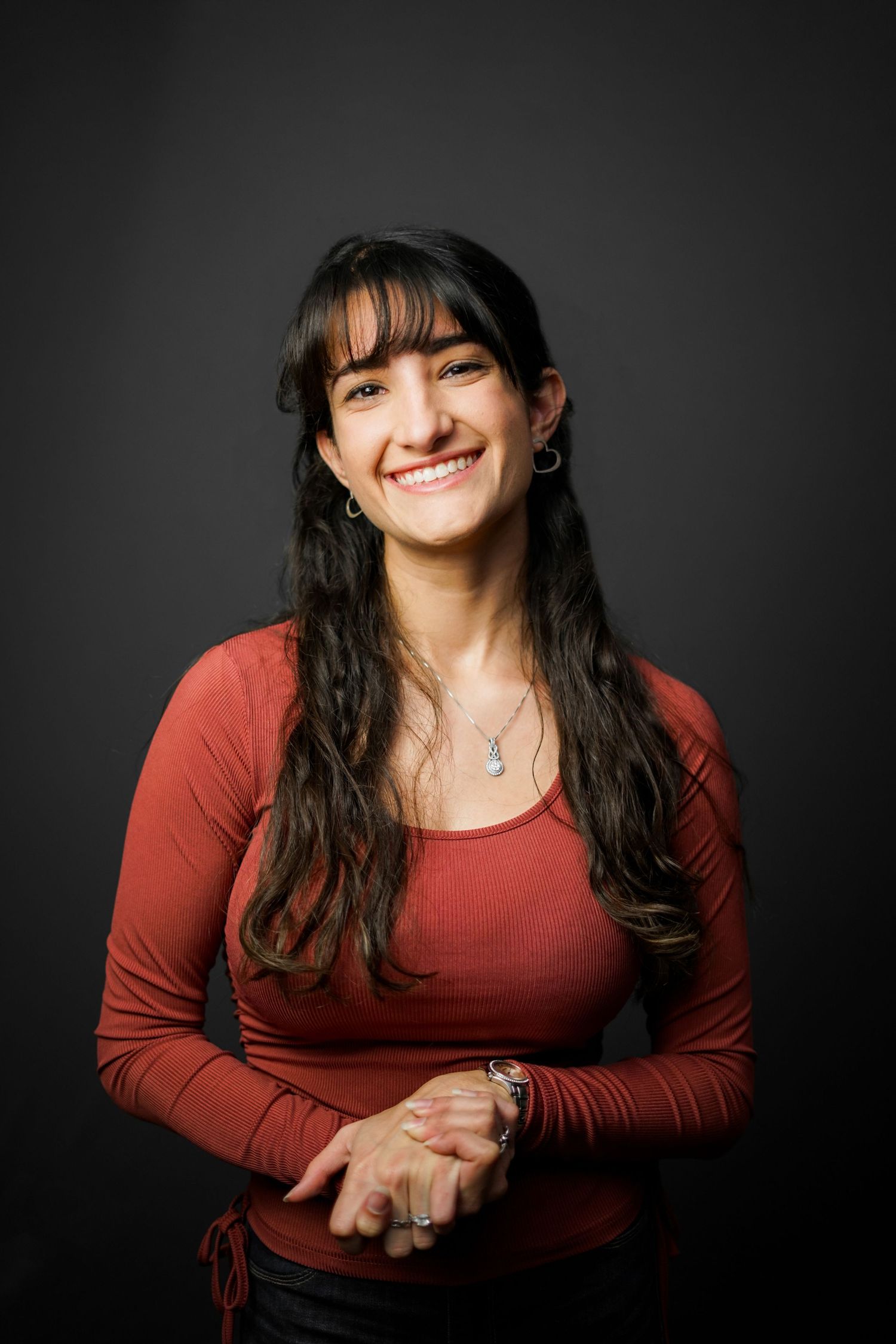 dramatic lighting on a professional headshot of an attractive woman