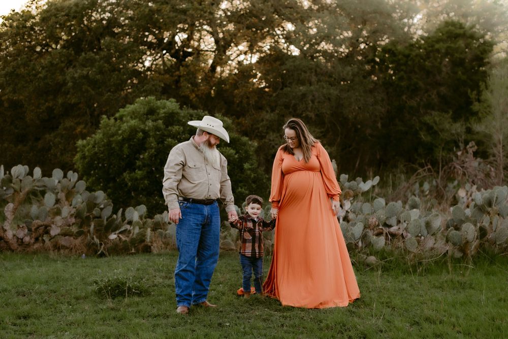 Katy Montoya Photography - Kenedy, Texas Photographer - Austin, Texas Maternity Photographer