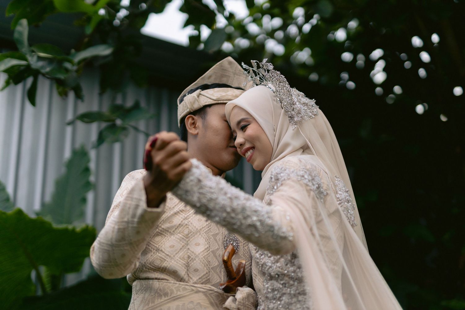 screenshot videography upper body shot wedding