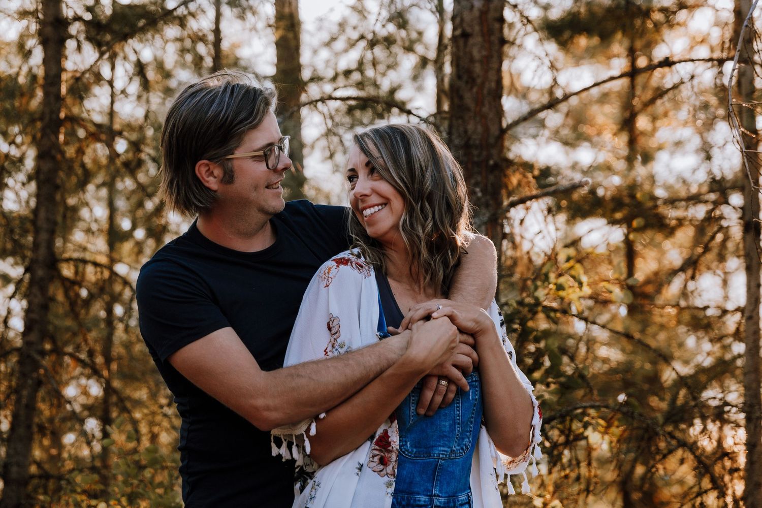 Alberta.Calgary.Edmonton Wedding Photographer couple session