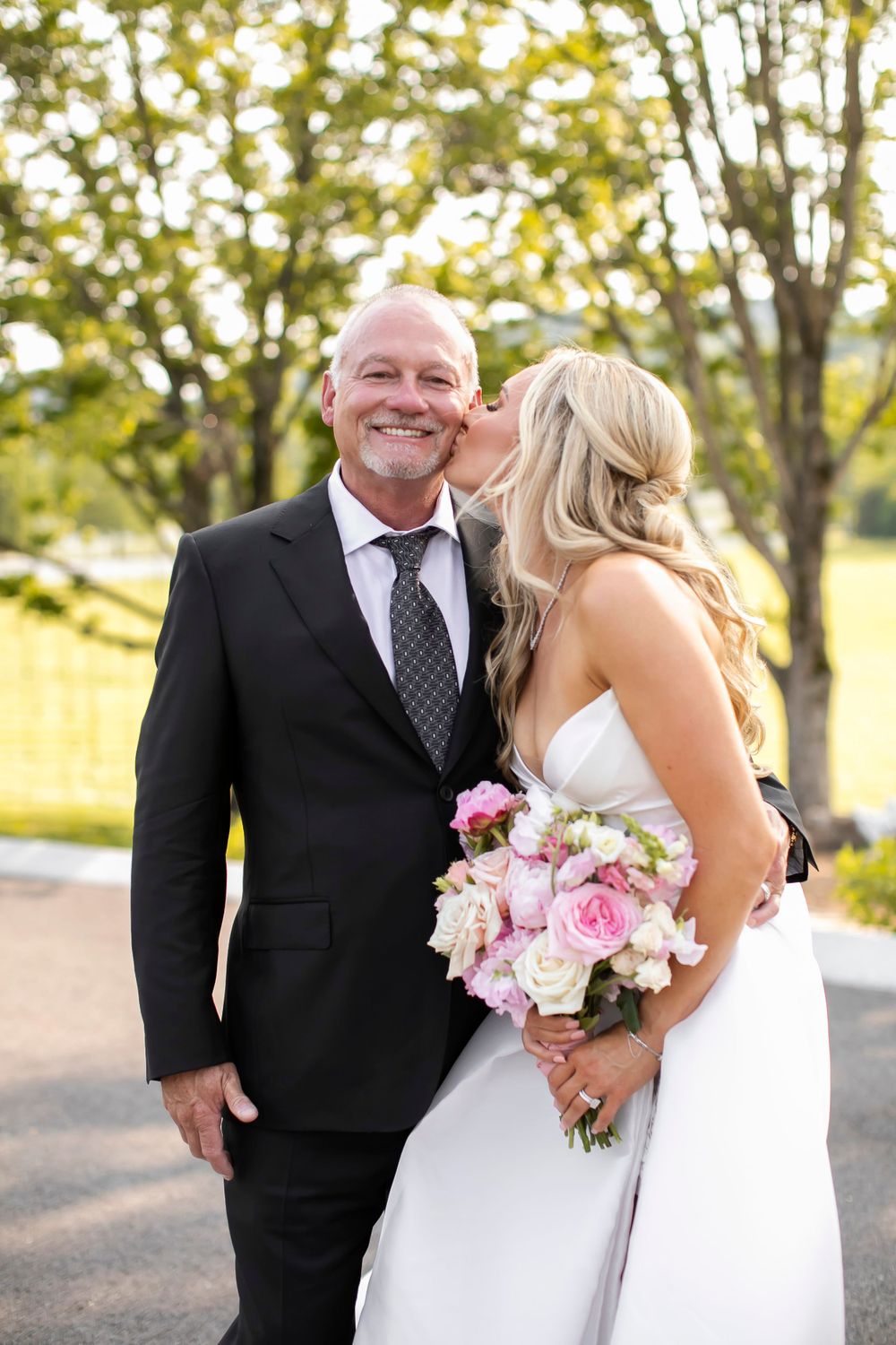 Alyssa Marie Photography - Diamond Creek Farm Wedding