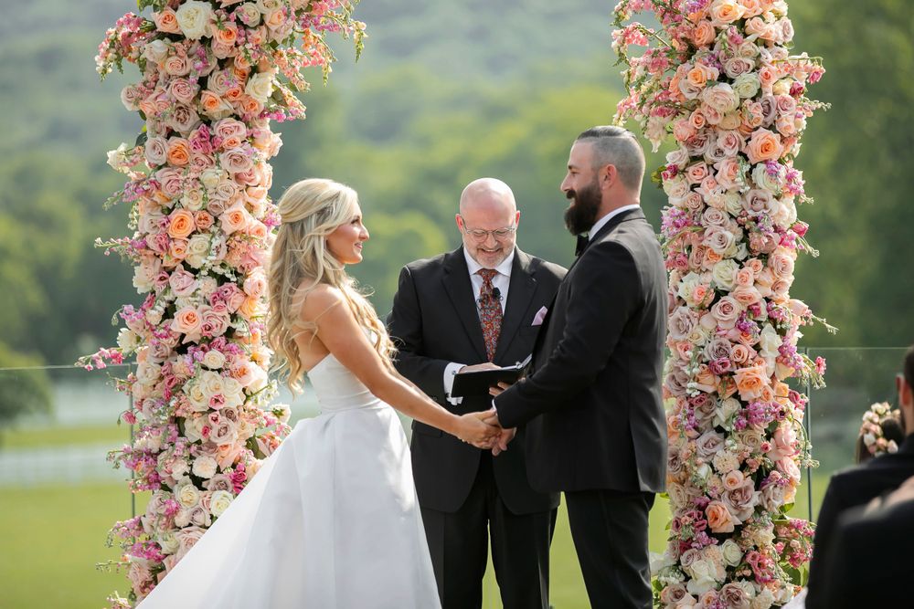 Alyssa Marie Photography - Diamond Creek Farm Wedding