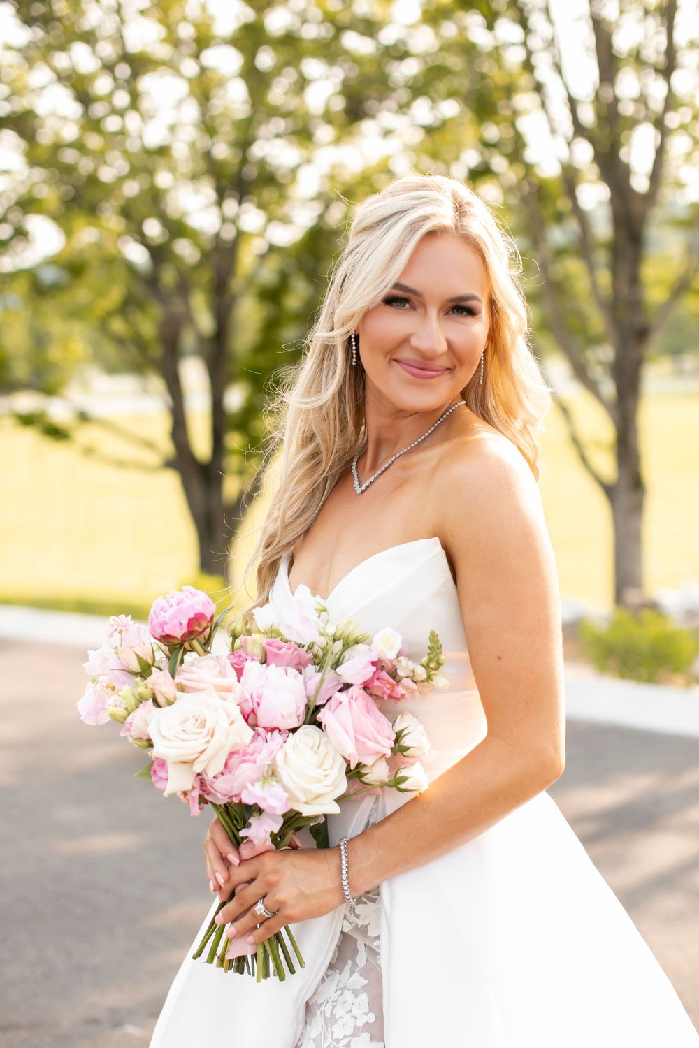 Alyssa Marie Photography - Diamond Creek Farm Wedding