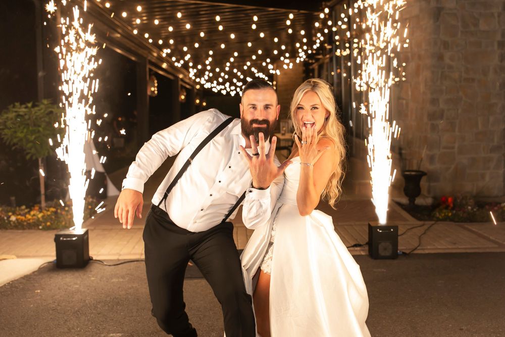 Alyssa Marie Photography - Diamond Creek Farm Wedding