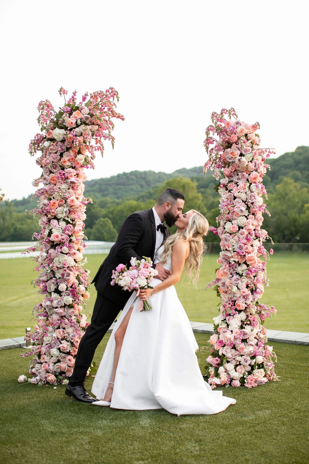 Alyssa Marie Photography - Diamond Creek Farm Wedding