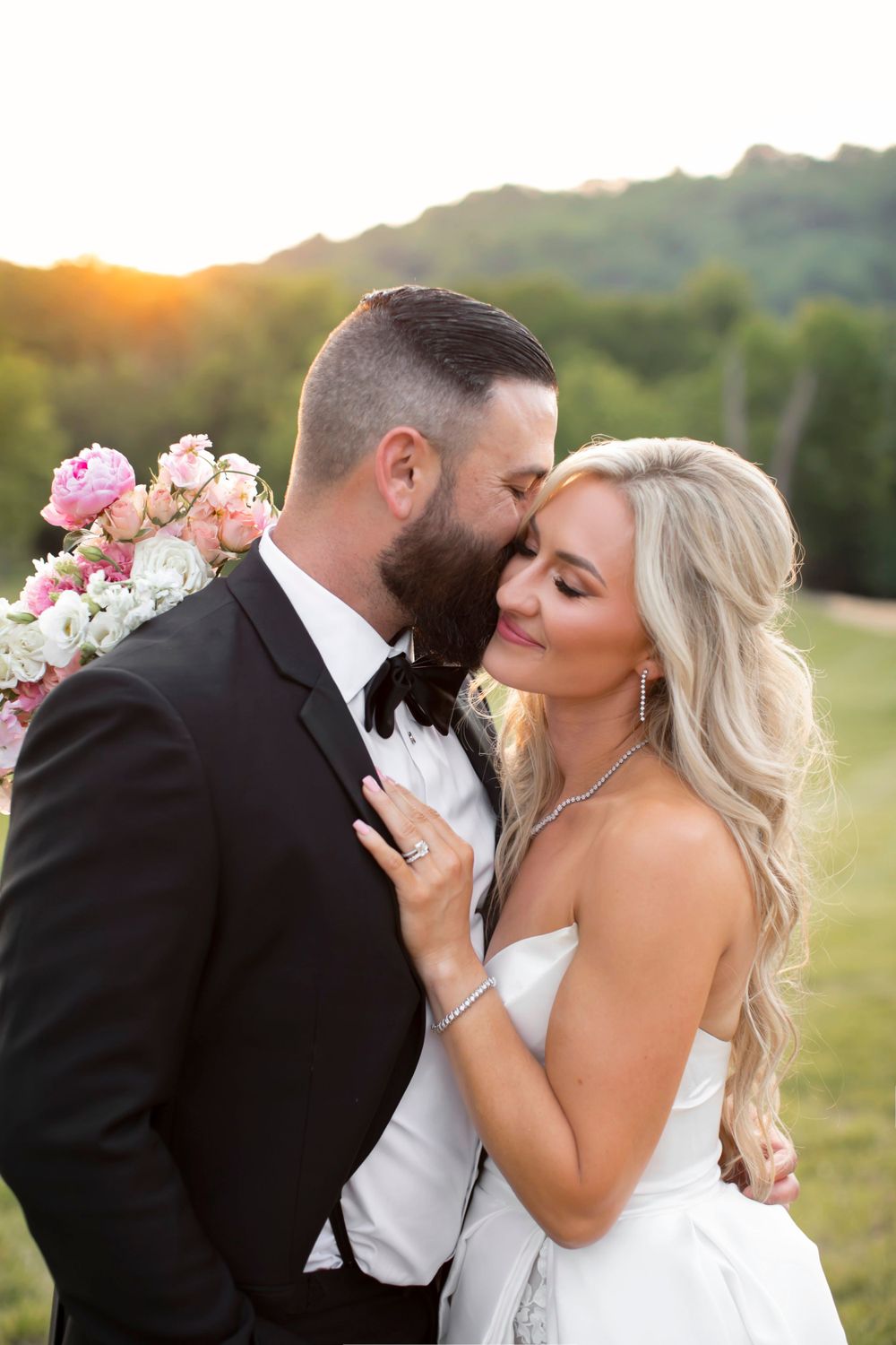 Alyssa Marie Photography - Diamond Creek Farm Wedding