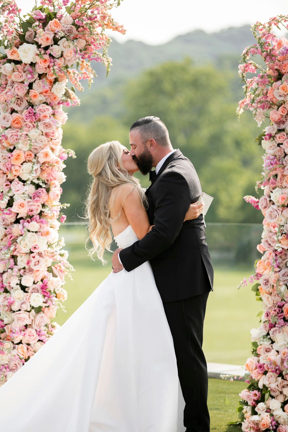 Alyssa Marie Photography - Diamond Creek Farm Wedding