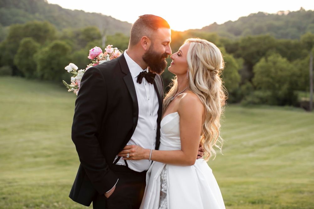Alyssa Marie Photography - Diamond Creek Farm Wedding