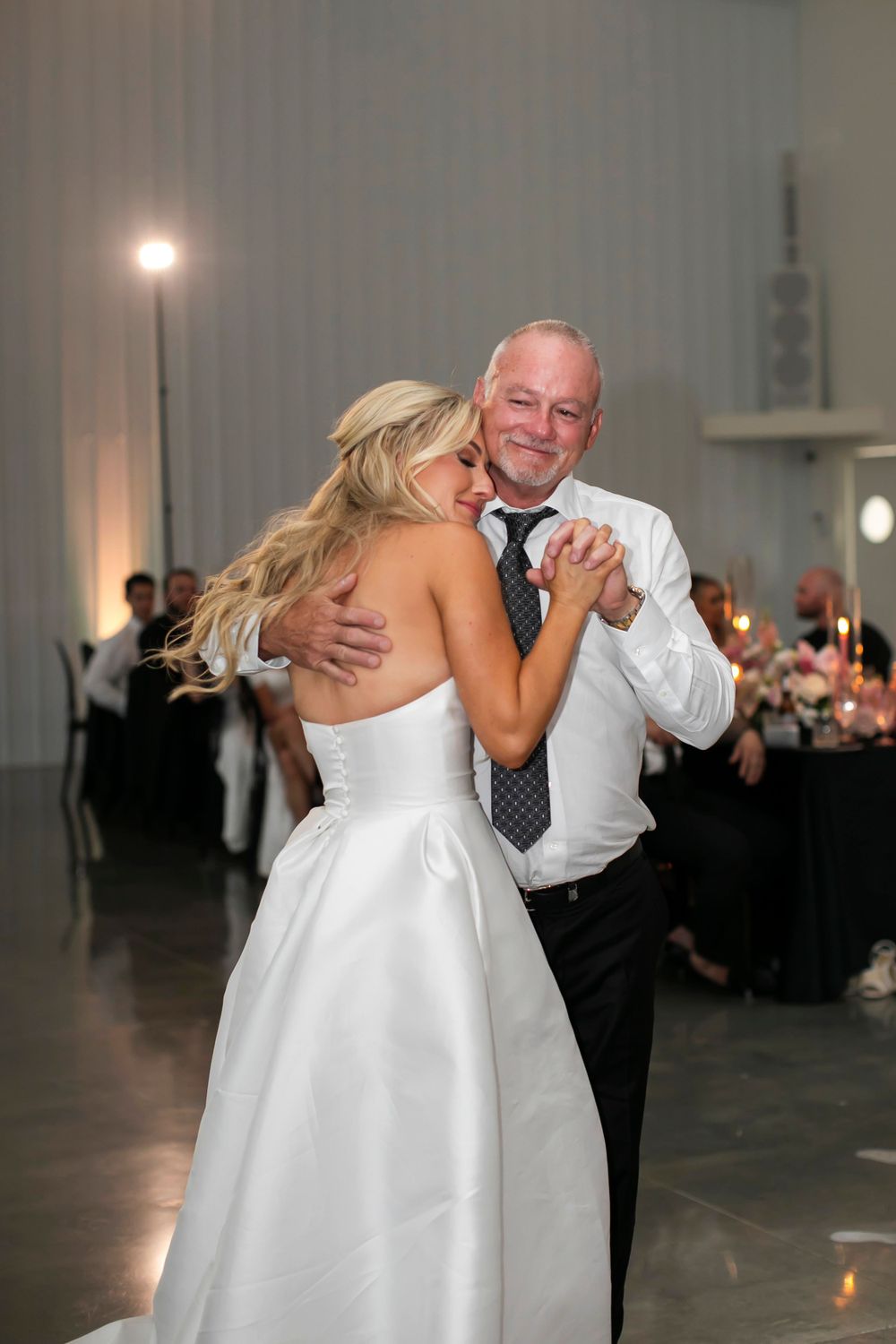 Alyssa Marie Photography - Diamond Creek Farm Wedding