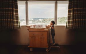 Maternity, Newborn, & Family photographer serving Minot, North Dakota