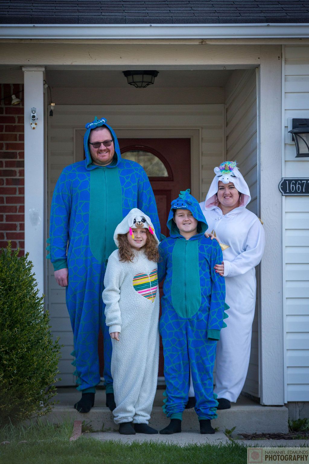 At Our Doorstep pictures of family during the pandemic