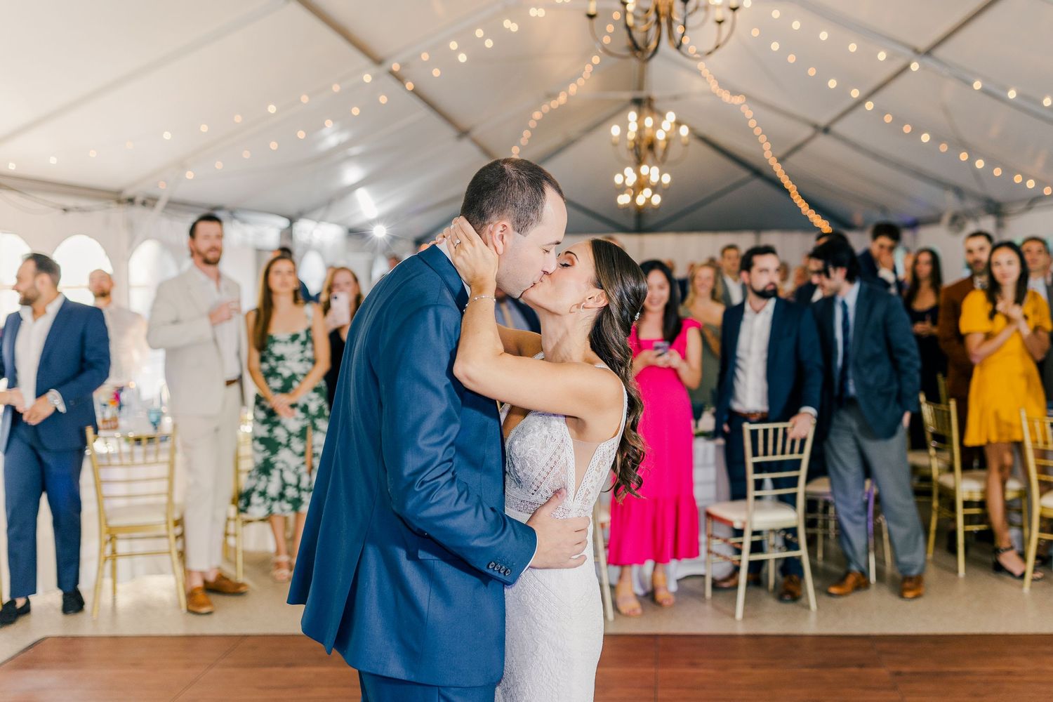 RUST MANOR HOUSE LEESBURG VIRGINIA WEDDING PICTURES RECEPTION
