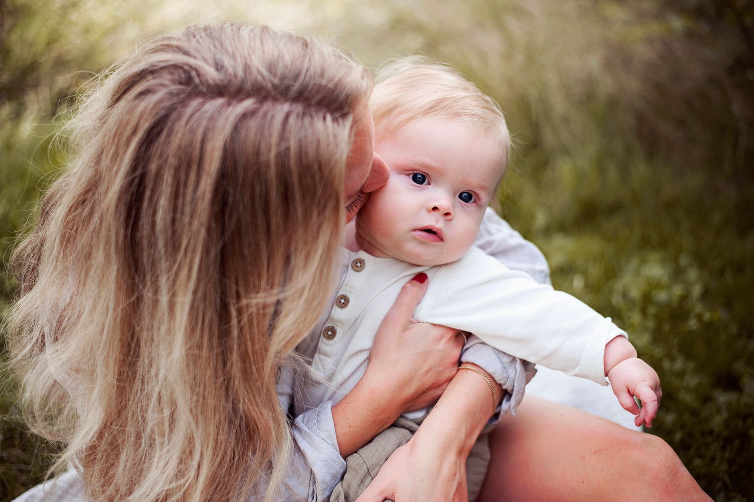 Familjefotograf Jönköping och Habo. Familjefotografering. Syskonfotografering.