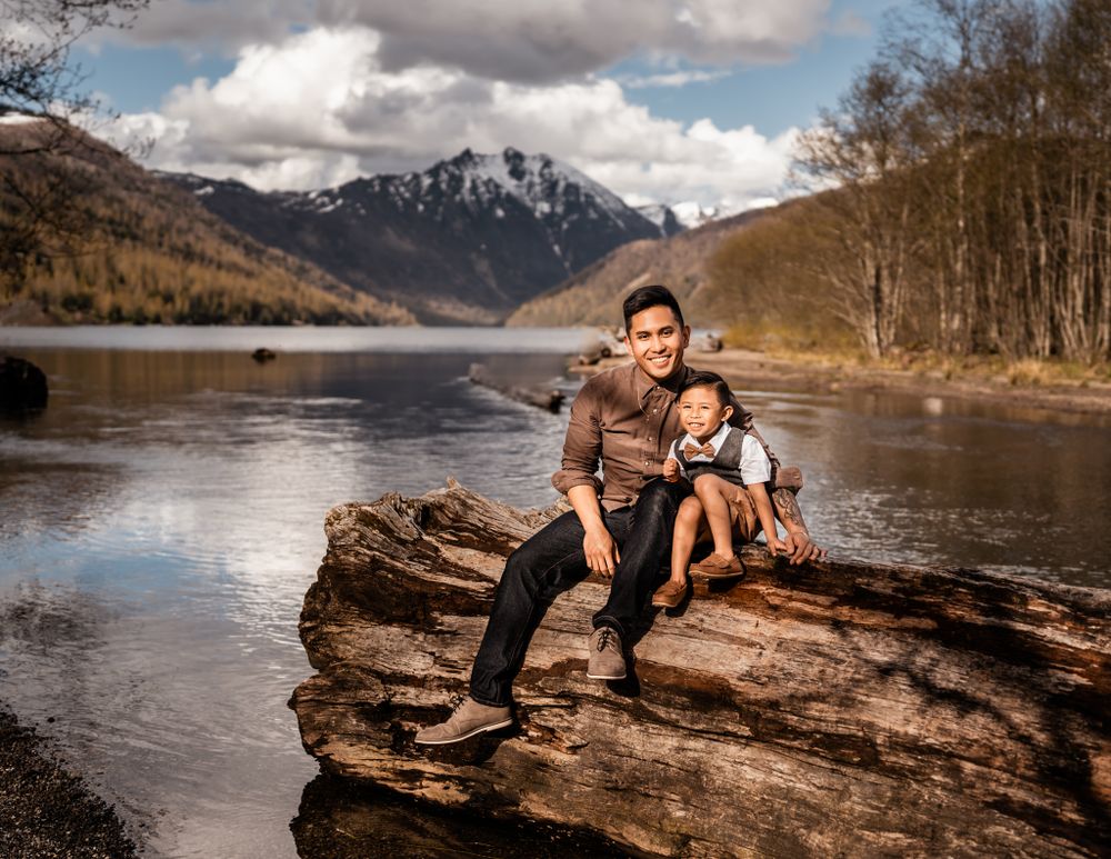 Lake family portrait session by wander and wild photography