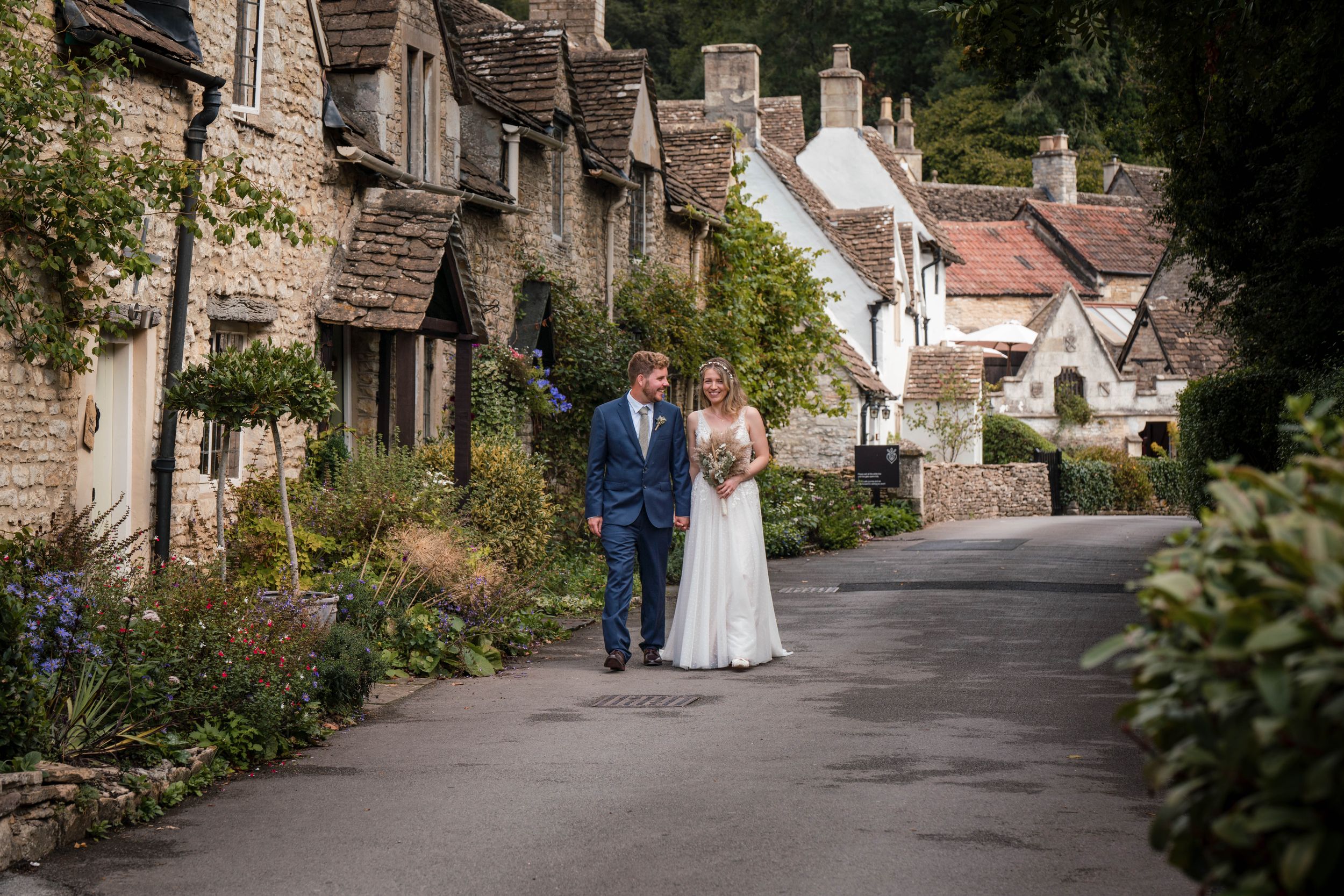 We'Re Obsessed: The Most Romantic Cotswolds Wedding Ever! - e5sesay