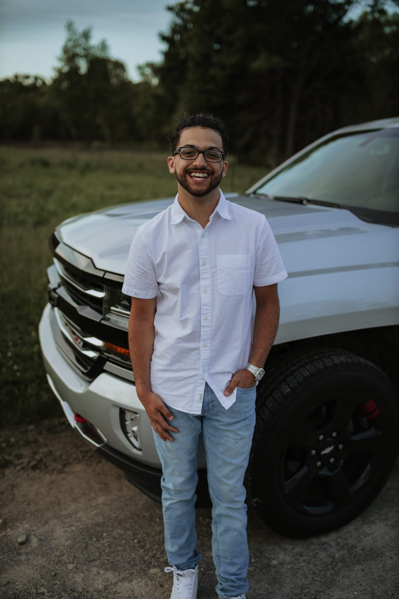 Senior-photos-truck-oak-openings