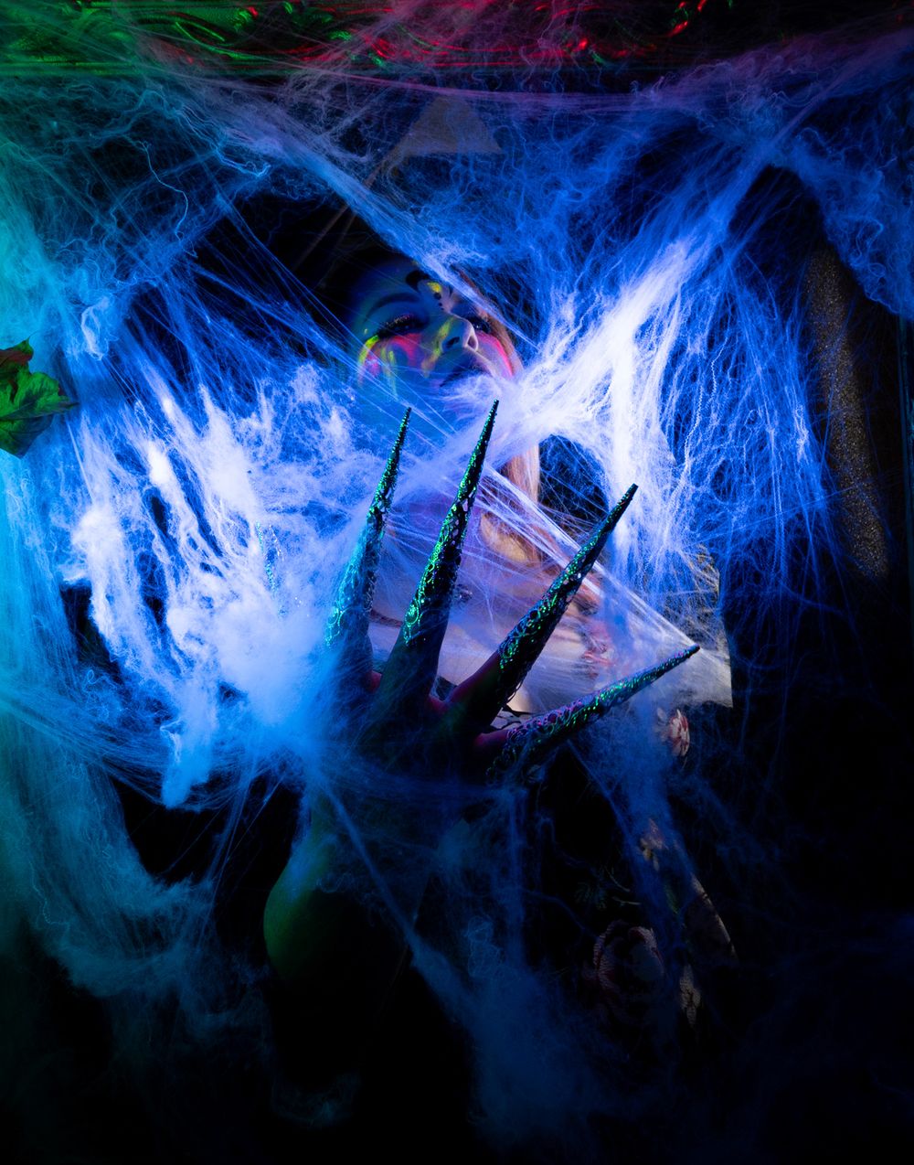 led fotosessioon, neon light photography, neon light photos, fantaasia fotosessioon, fotolavastus fotosessioon, fotosessioon tallinnas,