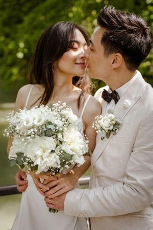 Romantische Hochzeitsfotos in Berlin – Outdoor Shooting im Tiergarten