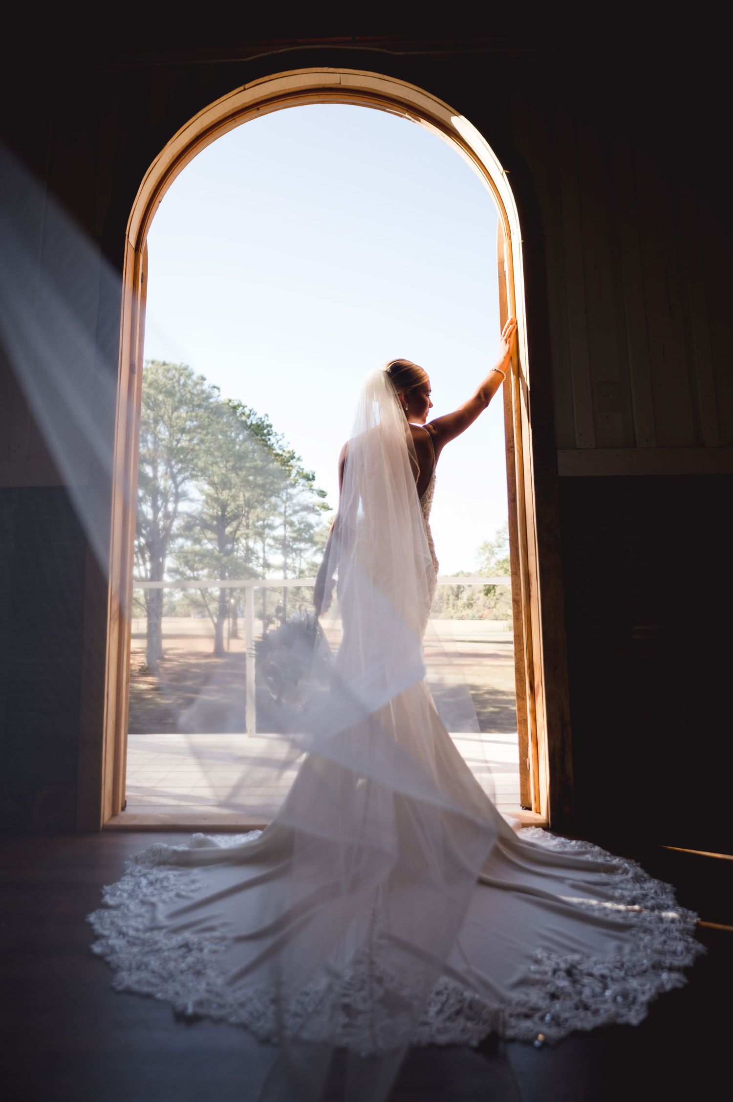 wedding photographer, Huntsville Alabama, wedding venue, wedding florist, wedding makeup, White Barn at Padgett Place