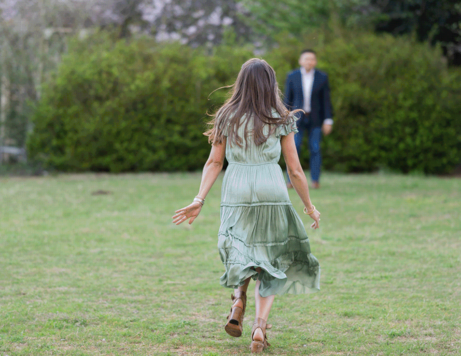 wedding photographer, engagement photographer, bride, Huntsville weddings, Huntsville Botanical Gardens, just engaged