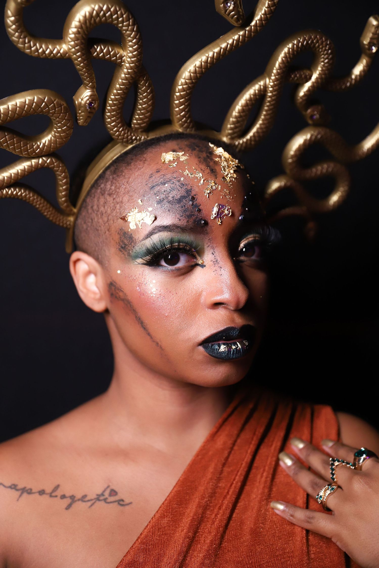 Gorgon Outfit Photo
