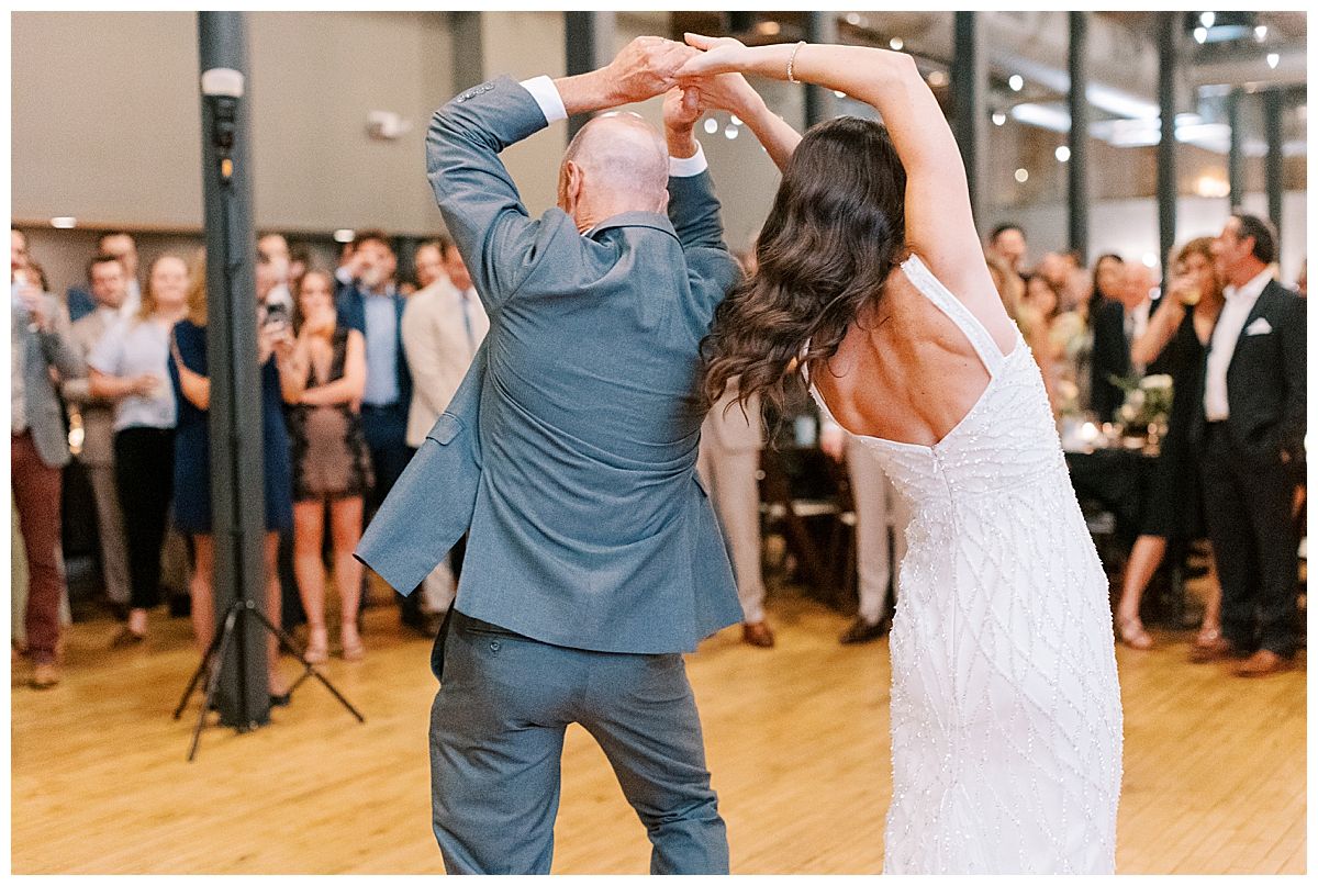 Mercantile Hall Wedding / Best Wisconsin Wedding Photographer