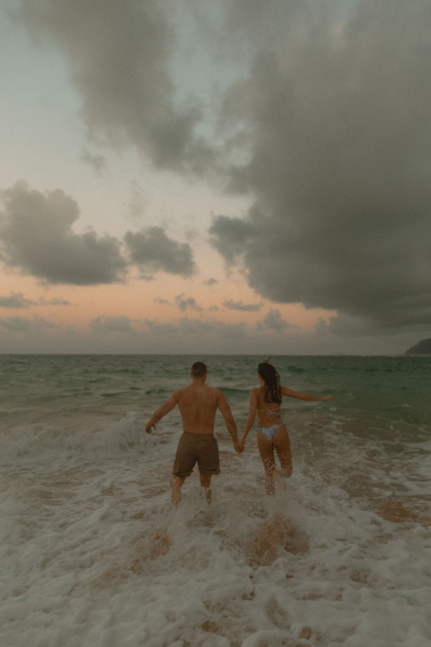 hawaii photographer | Hawaii videographer | travel photographer | oahu photographer | oahu videgrapher | couples session