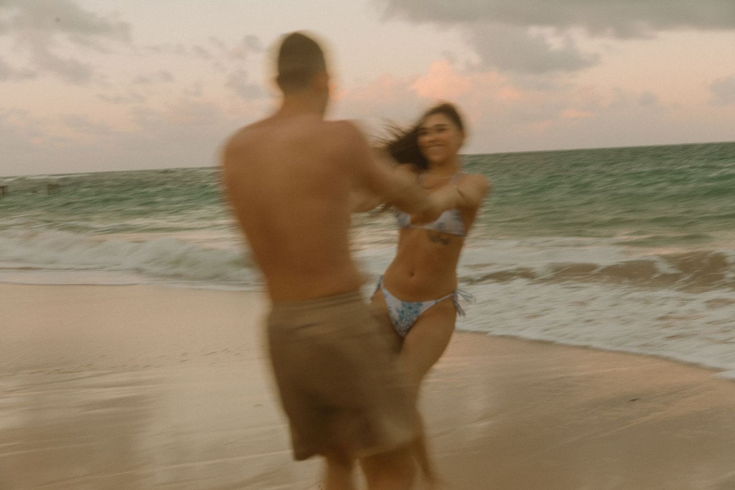 hawaii photographer | Hawaii videographer | travel photographer | oahu photographer | oahu videgrapher | couples session