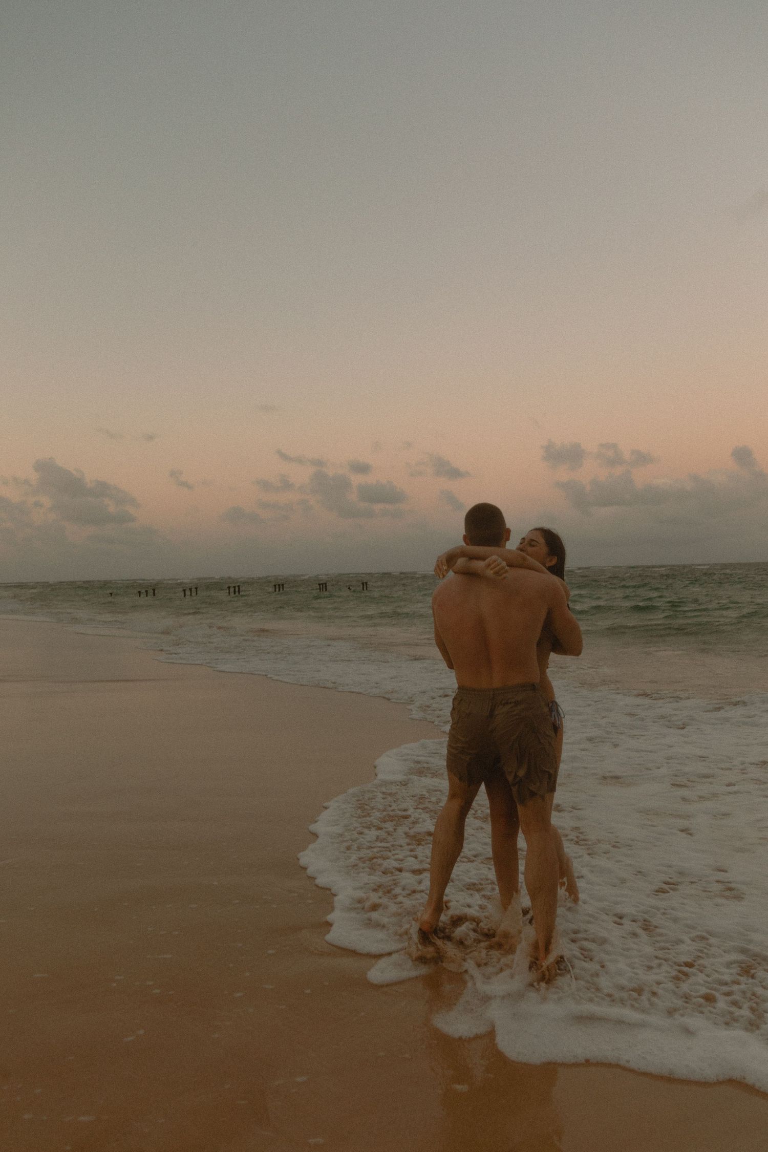 hawaii photographer | Hawaii videographer | travel photographer | oahu photographer | oahu videgrapher | couples session