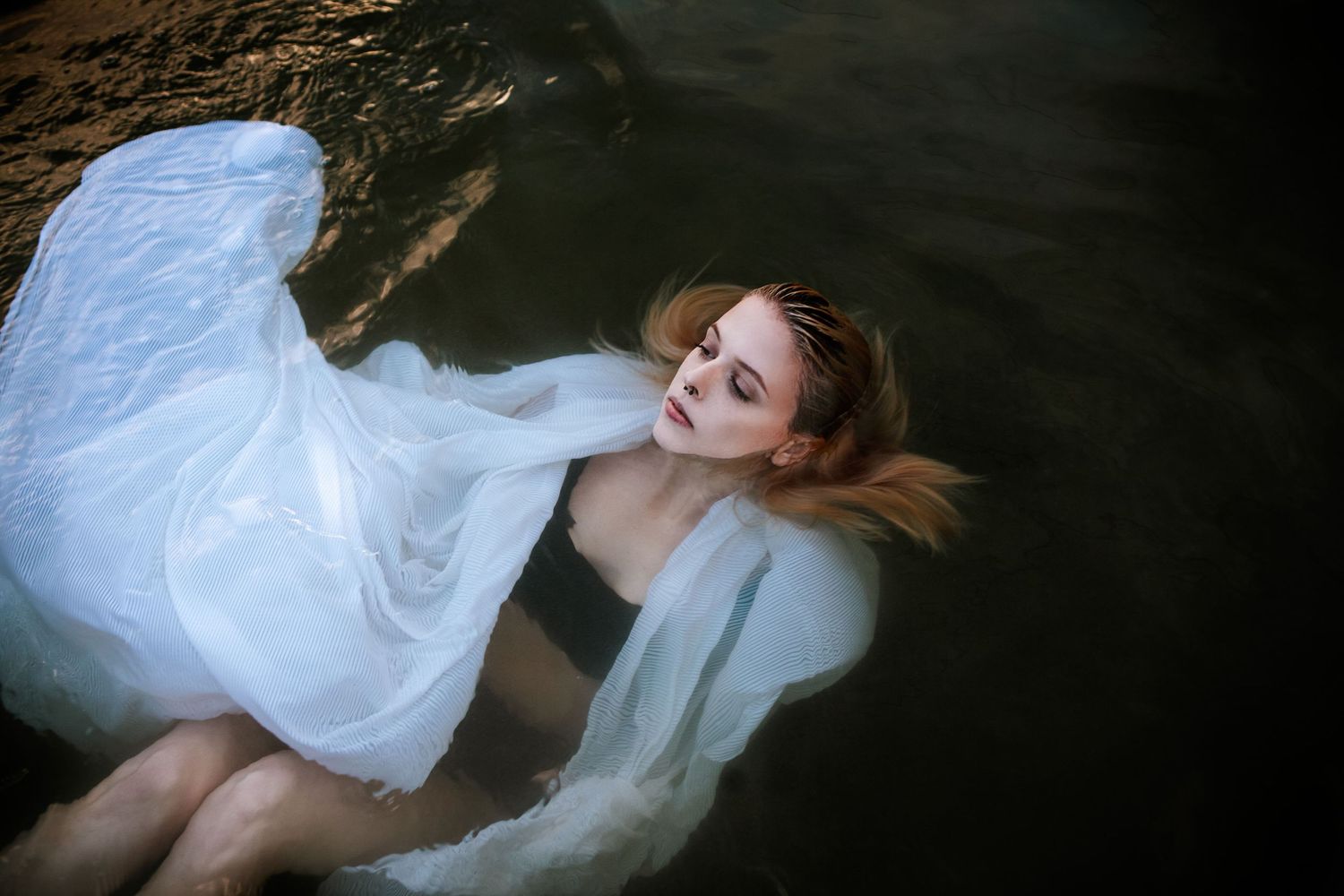 portrait-fotoshooting-outdoor-wasser-fotoshooting-possnig-photography-fotografin-kärnten