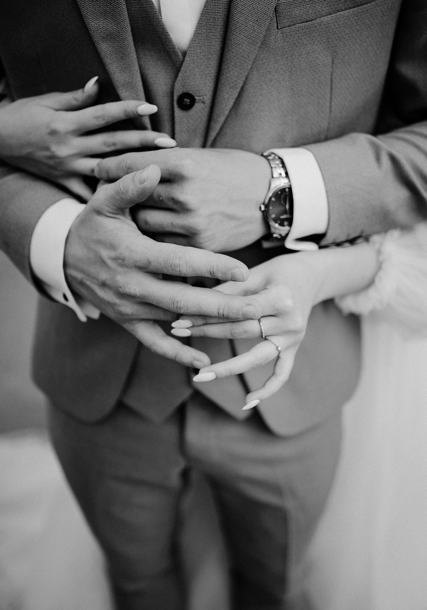 What to Ask When Meeting a Wedding Photographer